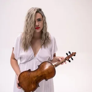 Violin and fiddle teacher with 18 years experience