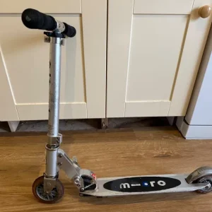Micro scooter