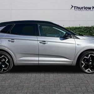 2024 Vauxhall Grandland 1.2i Turbo 5 Door SUV - Image 2
