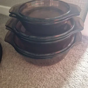 Vintage amber brown pyrex dishes
