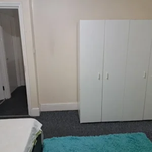 Fully furnished double room in Clitheroe, Ribble Valley - Image 7