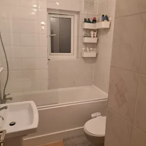 Fully furnished double room in Clitheroe, Ribble Valley - Image 8