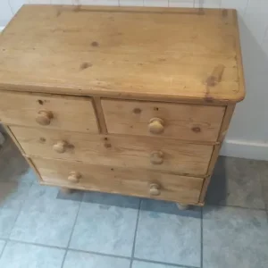 Vintage pine chest of drawers - Image 4