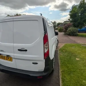 Ford Transit Connect Panel Van 2015 1.6 TDCi Manual - Image 8