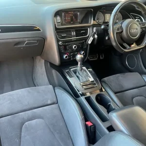 2014 Audi S4 Avant 3.0 TFSI V6 Black Edition Estate - Image 3