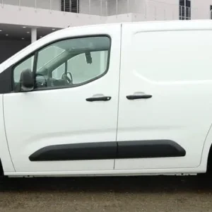 2021 Vauxhall Combo 1.5 Turbo D 2000 Dynamic Panel Van - Image 6