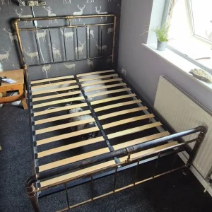 Metal double frame plus mattress - Image 2