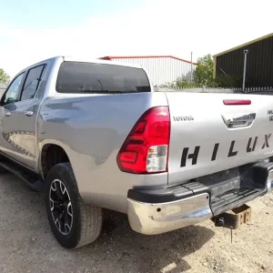 2018 Toyota Hilux Invincible X D-4D 4WD Diesel Pickup - Image 2
