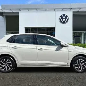 2023 Volkswagen Polo 1.0 Life 5dr Hatchback Petrol Manual - Image 4