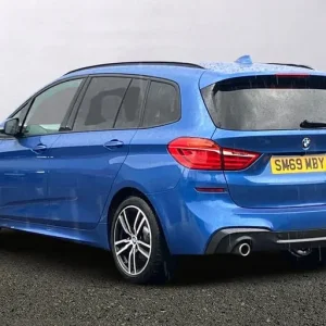 2020 BMW 2 Series 220i M Sport 5-door Estate - Image 2