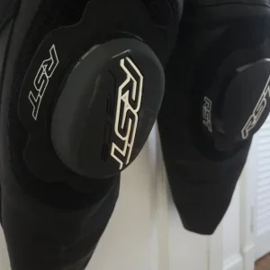 Motorcycle leathers - Image 5