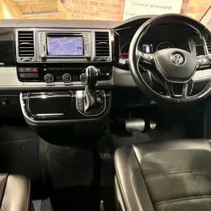 2019 Volkswagen Caravelle 2.0 TDI BlueMotion Tech 150 Executive 5dr DSG MPV Diesel Automatic - Image 4