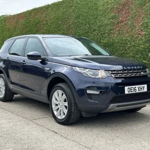 2016 Land Rover Discovery Sport TD4 SE Tech 5-door SUV - Image 2