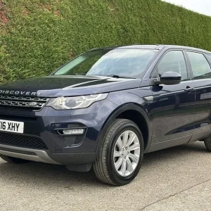 2016 Land Rover Discovery Sport TD4 SE Tech 5-door SUV - Image 7