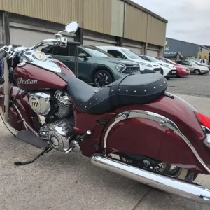 2019 Indian Chief Classic 1800 Cruiser – 1604 Miles, Low Seat, Vance & Hines Silencers - Image 7