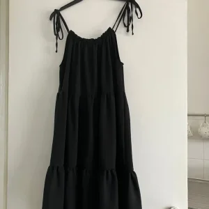 Size 12 black dress