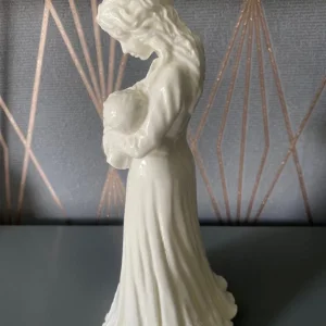 Royal Worcester Figurine Sweet Dreams - Image 3