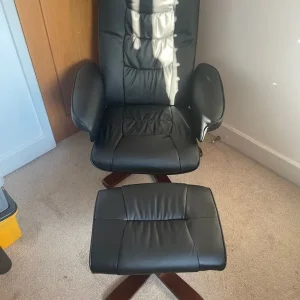 Black leather reclining chair and foot stool - Image 2