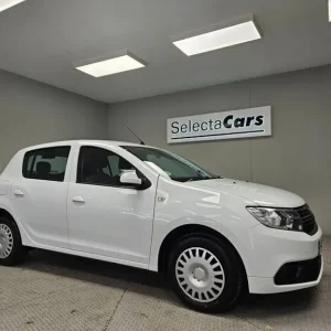 2019 Dacia Sandero 5-door hatchback