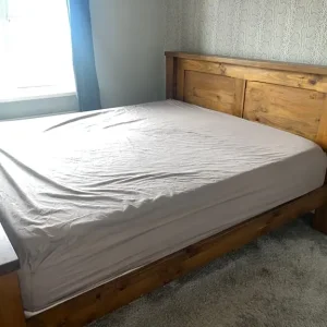Superking wooden framed bed - Image 3