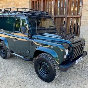 2015 Land Rover Defender XS Hard Top TDCi [2.2] Panel Van Diesel Manual - Image 2