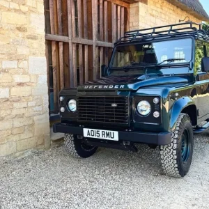 2015 Land Rover Defender XS Hard Top TDCi [2.2] Panel Van Diesel Manual - Image 4