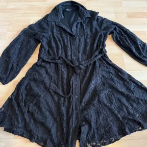 Ladies F & F net black dress size 20 - Image 3