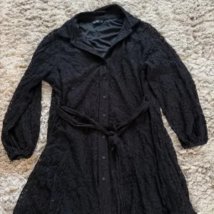 Ladies F & F net black dress size 20 - Image 5