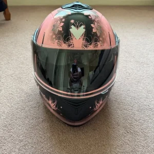 Lady’s Helmet - Image 3