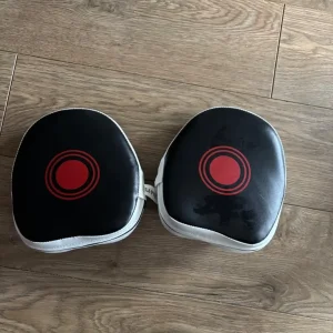 Boxing Gloves and Pads - Image 4