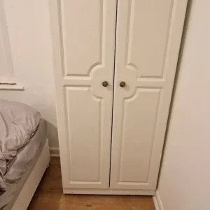 1 bedroom available - Image 3