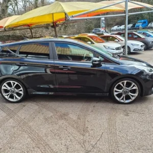 2021 Ford Fiesta ST-LINE X EDITION Hatchback Petrol Manual - Image 4