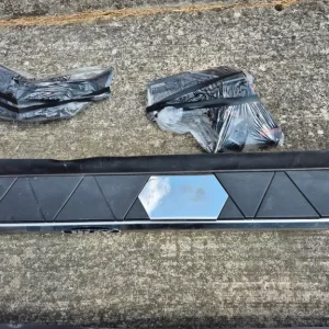 Toyota RAV4 2014 running boards with fixings - Image 4