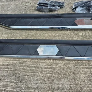 Toyota RAV4 2014 running boards with fixings - Image 6