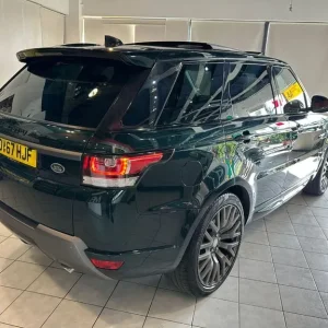 LAND ROVER RANGE ROVER SPORT 3.0 SD V6 HSE Dynamic 2017 - Image 8