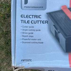 B&Q Performance Powered Tile Cutter - Image 3