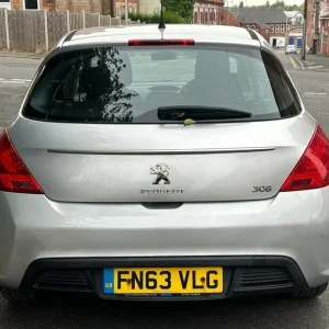 Peugeot 308 1.6 HDI 5-door hatchback 2013 manual - Image 6