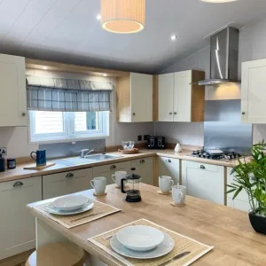 3-bedroom static lodge with wrap-around deck on the beach - Image 8