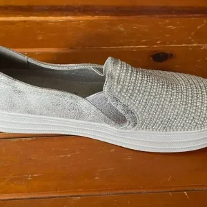 Skechers women's silver slip-on trainers size 4 - Image 2