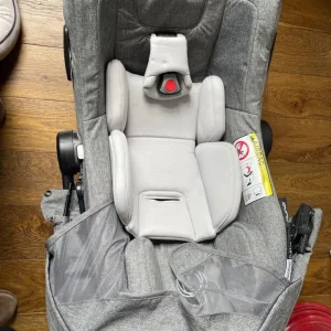 Bugaboo Turtle Air car seat with ISOfix base - Image 3