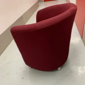 Tub style armchair - Image 2