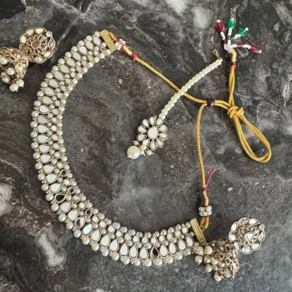 Necklace set