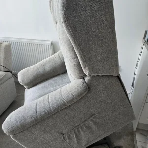 Barnsley Fabric Power Lift Riser Recliner Chair dual motor *Works perfect* - Image 3