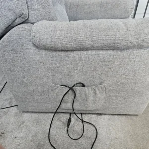 Barnsley Fabric Power Lift Riser Recliner Chair dual motor *Works perfect* - Image 6