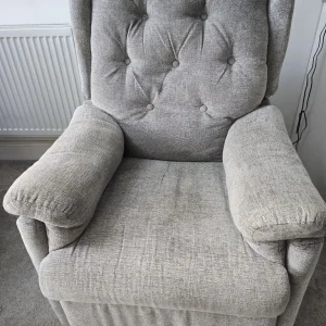 Barnsley Fabric Power Lift Riser Recliner Chair dual motor *Works perfect*