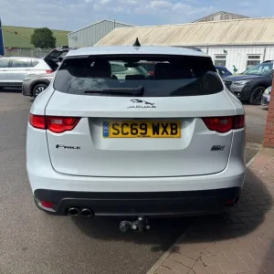 2019 Jaguar F-Pace Chequered Flag Edition Diesel AWD Estate - Image 4