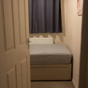 Single room to rent - Image 4
