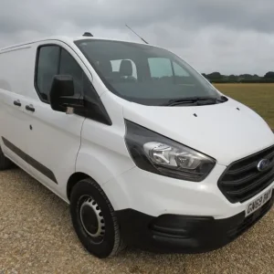 2019 Ford Transit Custom 2.0 EcoBlue 105ps Low Roof Leader Van PANEL VAN Diesel Manual - Image 2