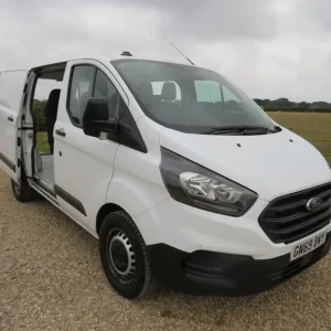 2019 Ford Transit Custom 2.0 EcoBlue 105ps Low Roof Leader Van PANEL VAN Diesel Manual - Image 8