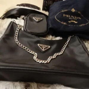 black nylon shoulder bag with purse and dust bag excellent condition - Image 2